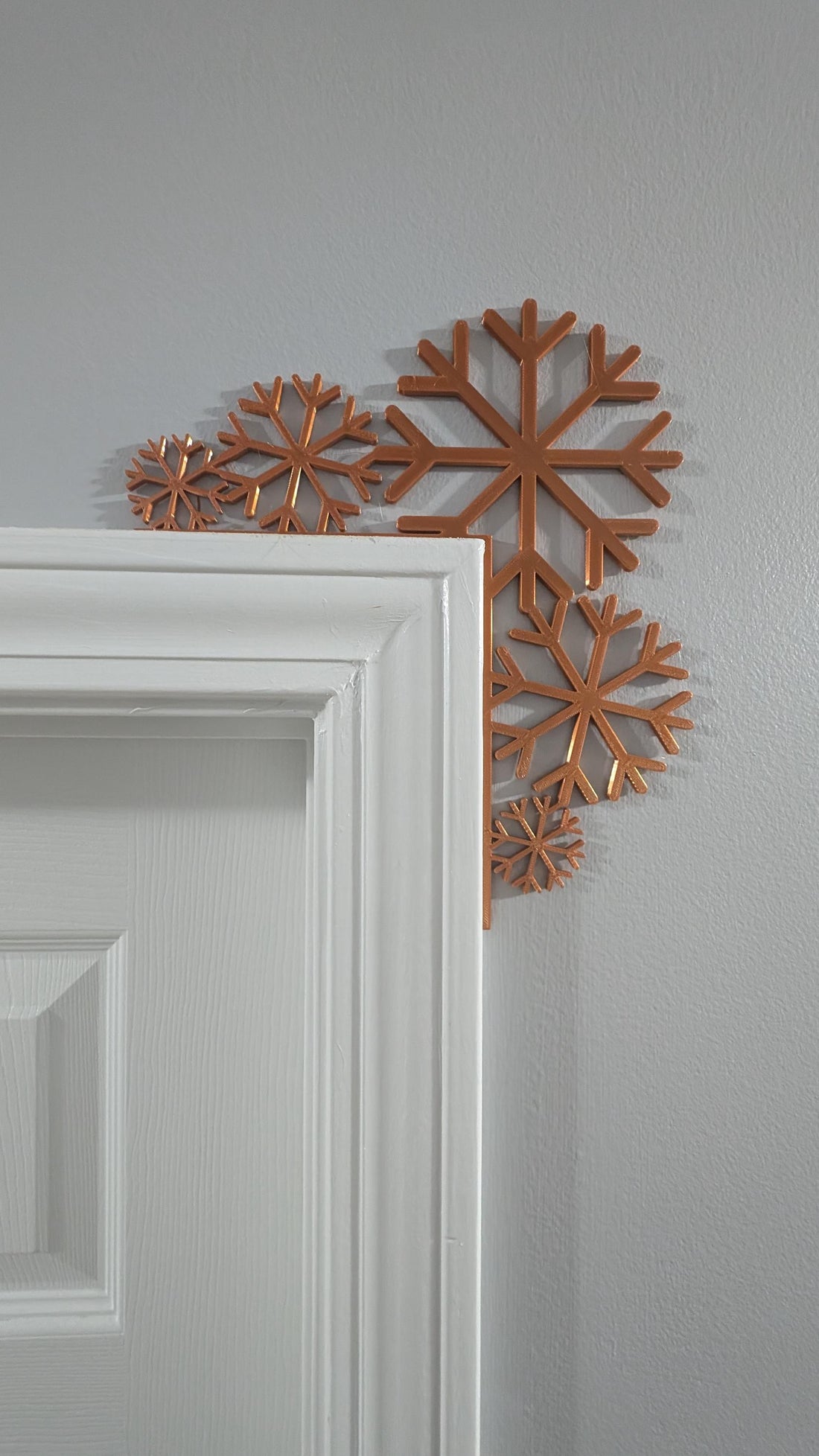 Set of 2 Snow Flake Door Frame Hangers.